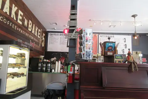 M & J's Cafe & Cake photo 2